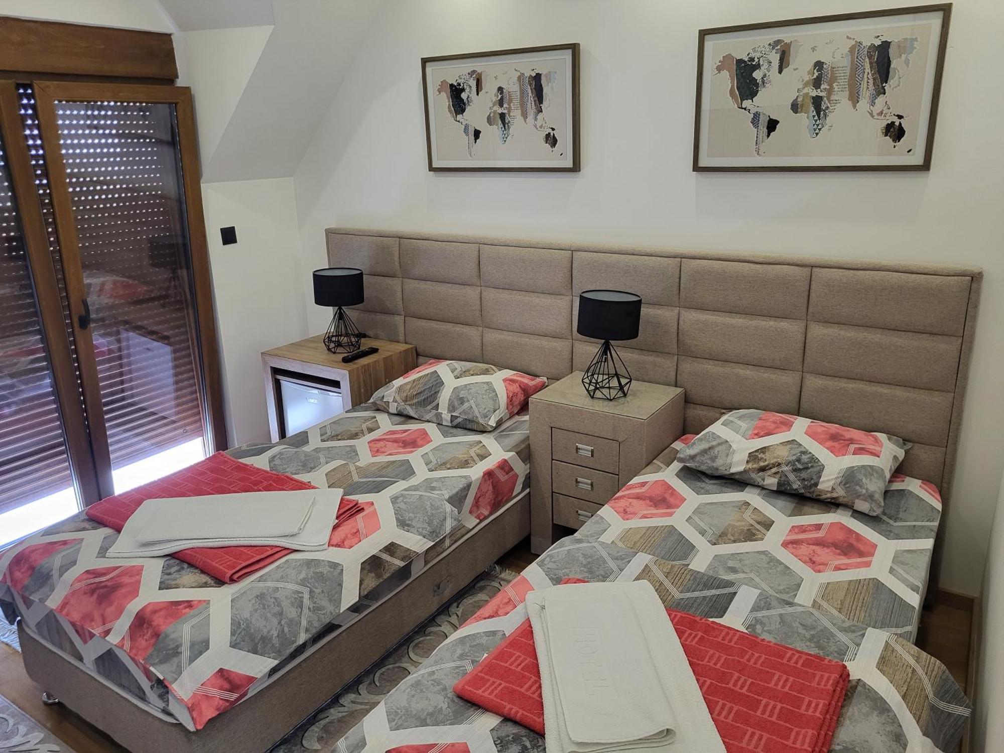 סטינג'ה Lux Apartmani Bajova מראה חיצוני תמונה
